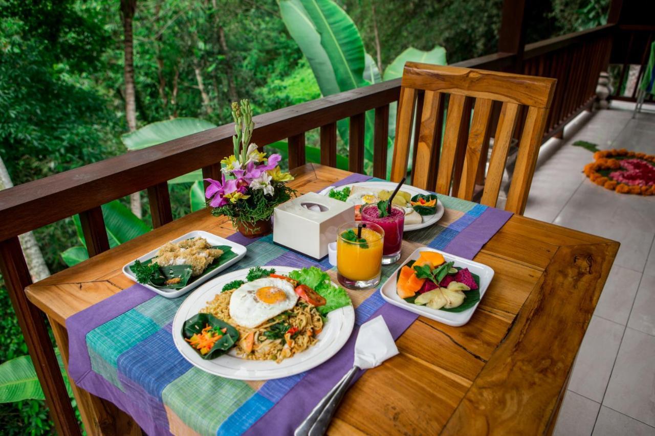 Hotel Ayu Duwur Beji Ubud Exterior foto