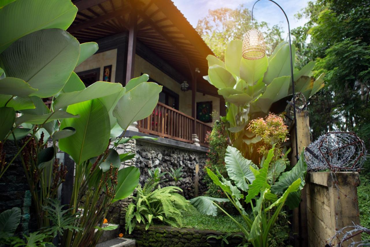 Hotel Ayu Duwur Beji Ubud Exterior foto